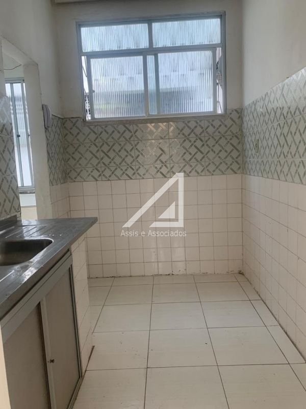 APARTAMENTO 2 QUARTOS NASCENTE DEPENDÊNCIA GARAGEM ROTATIVA ESCADA À VENDA NA BARRA! Rua Tenente Pires Ferreira Salvador - 