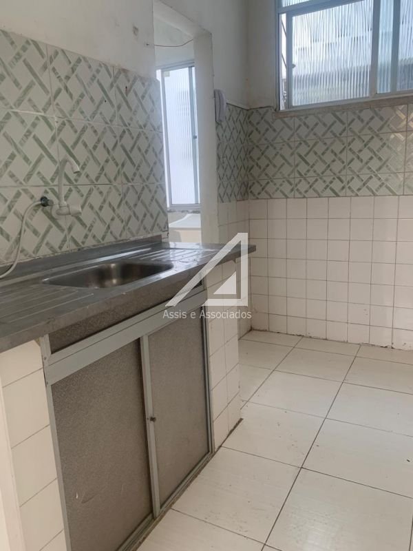 APARTAMENTO 2 QUARTOS NASCENTE DEPENDÊNCIA GARAGEM ROTATIVA ESCADA À VENDA NA BARRA! Rua Tenente Pires Ferreira Salvador - 