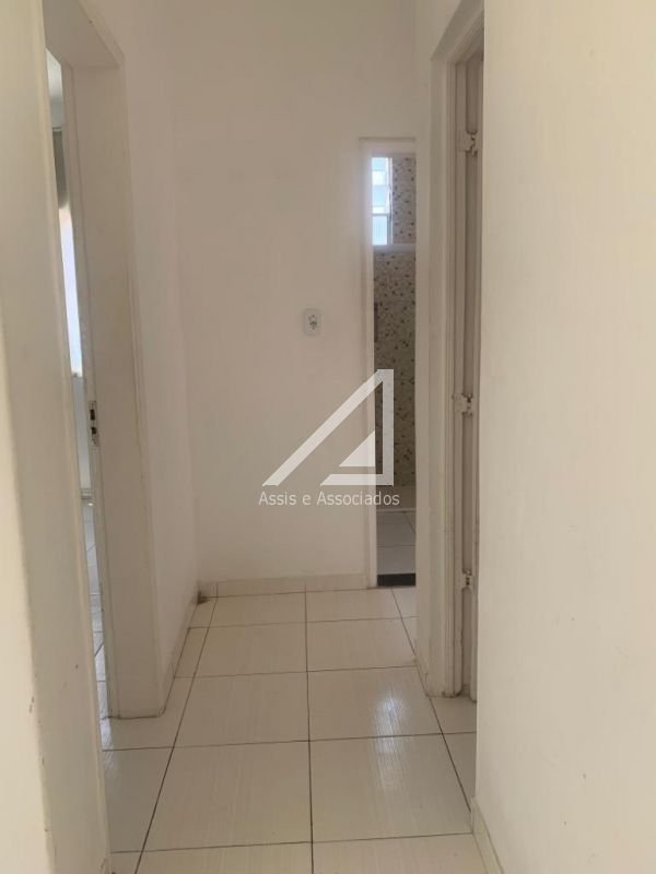 APARTAMENTO 2 QUARTOS NASCENTE DEPENDÊNCIA GARAGEM ROTATIVA ESCADA À VENDA NA BARRA! Rua Tenente Pires Ferreira Salvador - 