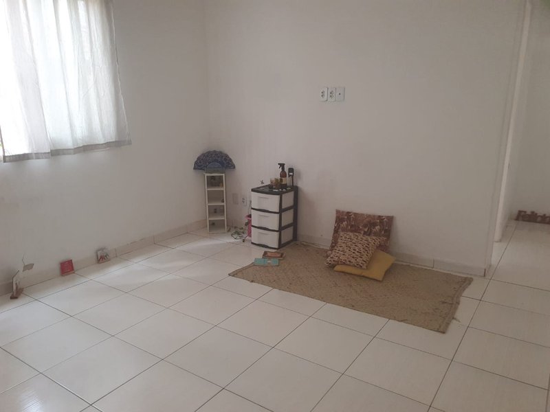 APARTAMENTO 2 QUARTOS NASCENTE DEPENDÊNCIA GARAGEM ROTATIVA ESCADA À VENDA NA BARRA! Rua Tenente Pires Ferreira Salvador - 