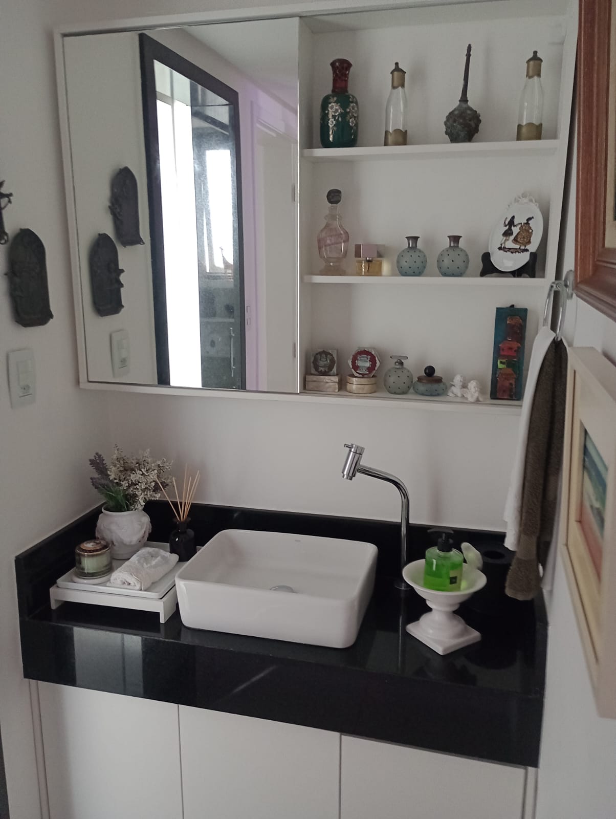 APARTAMENTO 2 QUARTOS 2 SU&Iacute;TES VARANDA DEPEND&Ecirc;NCIA 2 GARAGENS PISCINA ELEVADORES &Agrave; VENDA! Avenida Paulo VI Salvador - 