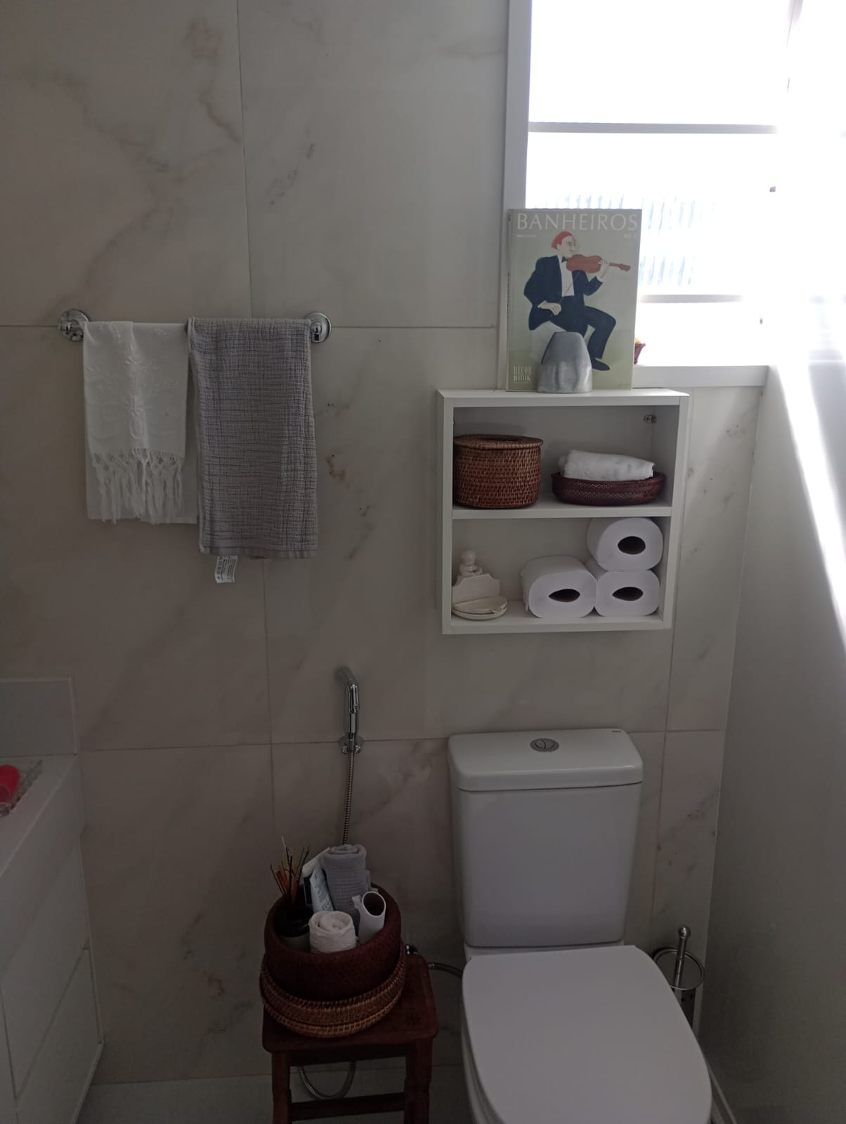APARTAMENTO 2 QUARTOS 2 SU&Iacute;TES VARANDA DEPEND&Ecirc;NCIA 2 GARAGENS PISCINA ELEVADORES &Agrave; VENDA! Avenida Paulo VI Salvador - 