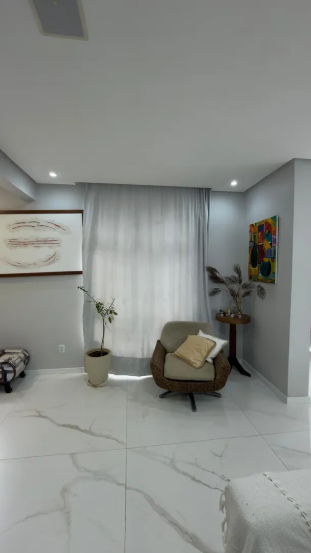 APARTAMENTO 3 QUARTOS SU&Iacute;TE GABINETE REFORMADO NASCENTE 2 GARAGENS &Agrave; VENDA NA GRA&Ccedil;A! Rua da Paz Salvador - 