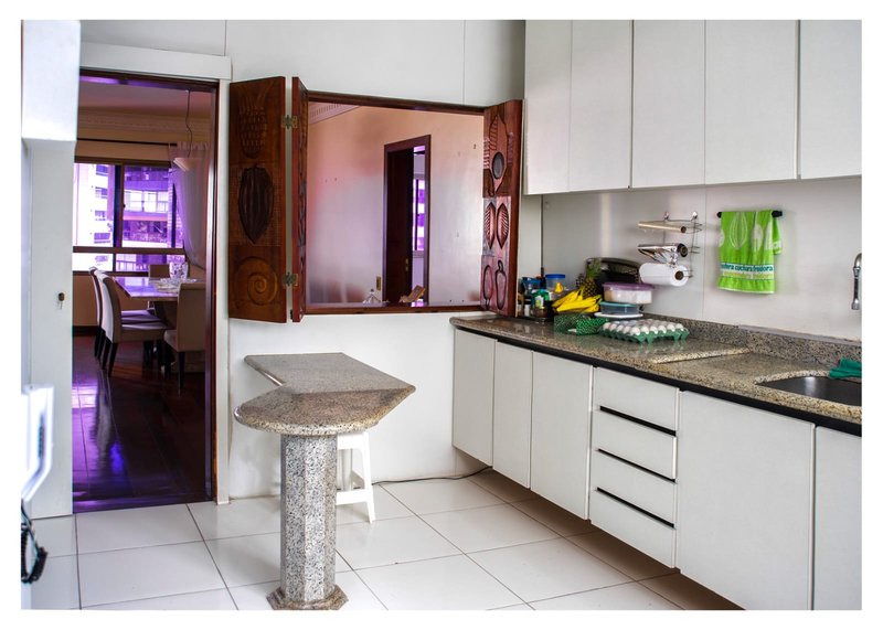 APARTAMENTO COBERTURA 4 QUARTOS 2 SUÍTES PISCINA PRIVAT 2 GARAGENS QUADRA À VENDA GRAÇA! Rua Humberto de Campos Salvador - 