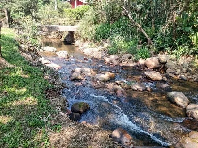 CHÁCARA COM 5.500 METROS EM PINDAMONHAMGABA/SÃO PAULO - Pindamonhangaba - 