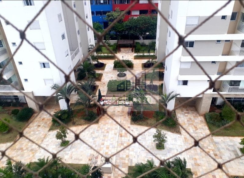 APARTAMENTO À VENDA EM CAMPO BELO COM 3 DORMITÓRIOS Rua Estevão Baião São Paulo - 