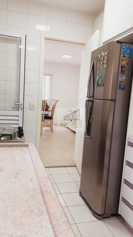 APARTAMENTO À VENDA EM CAMPO BELO COM 3 DORMITÓRIOS Rua Estevão Baião São Paulo - 