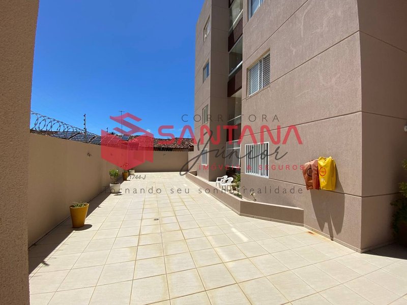 Apartamento semi mobiliado em Buraquinho. (INDISPONÍVEL) Rua Júlio M dos Santos Lauro de Freitas - 