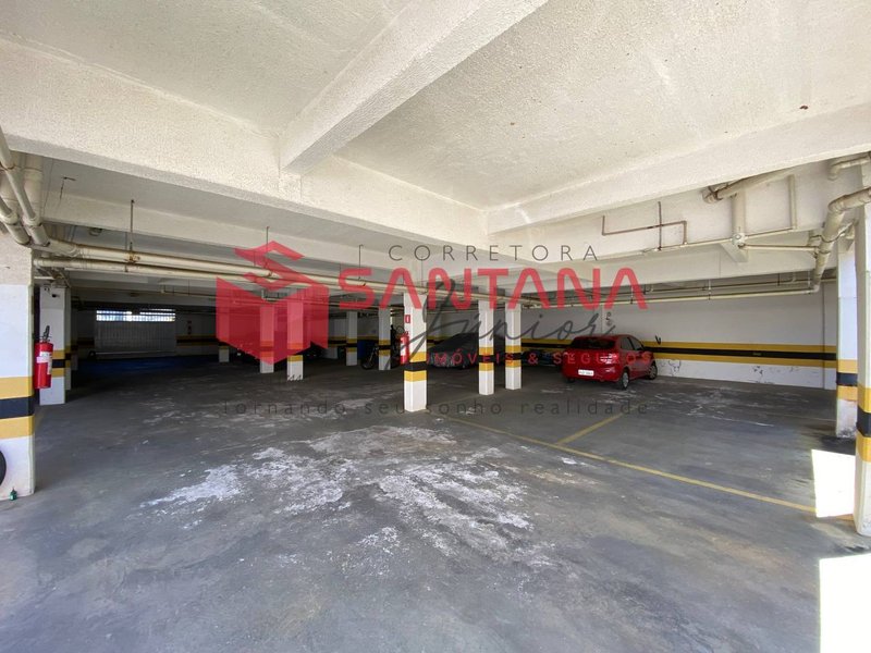 Apartamento semi mobiliado em Buraquinho. (INDISPONÍVEL) Rua Júlio M dos Santos Lauro de Freitas - 