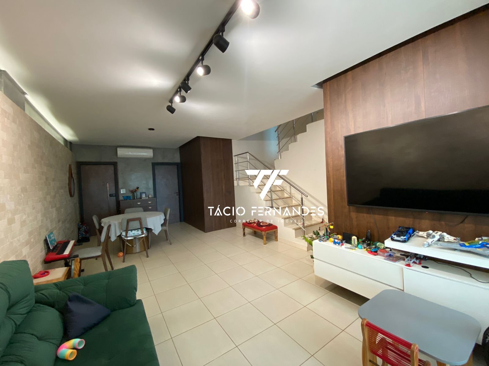 Apartamento à venda com 3 quartos, 127m² - Foto 1