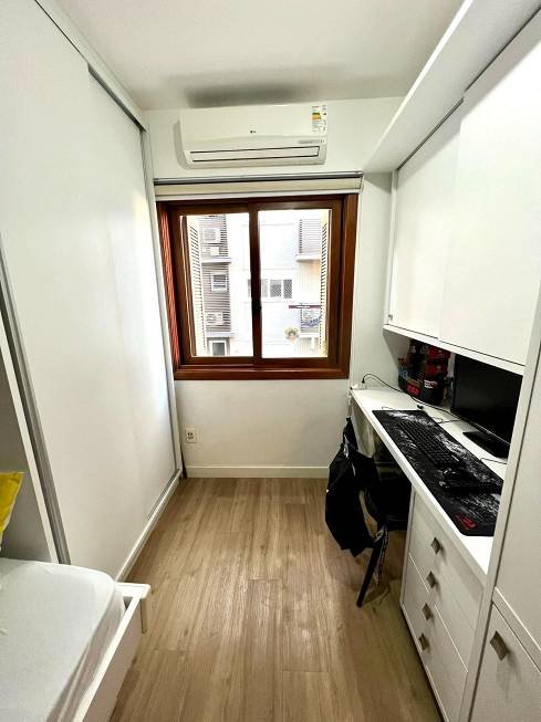 R$ 450.000 - ÓTIMA LOCALIZAÇÃO - 60M2 - 2 DORMITÓRIOS - 1 VAGA - SEMIMOBILIADO - Porto Alegre - 