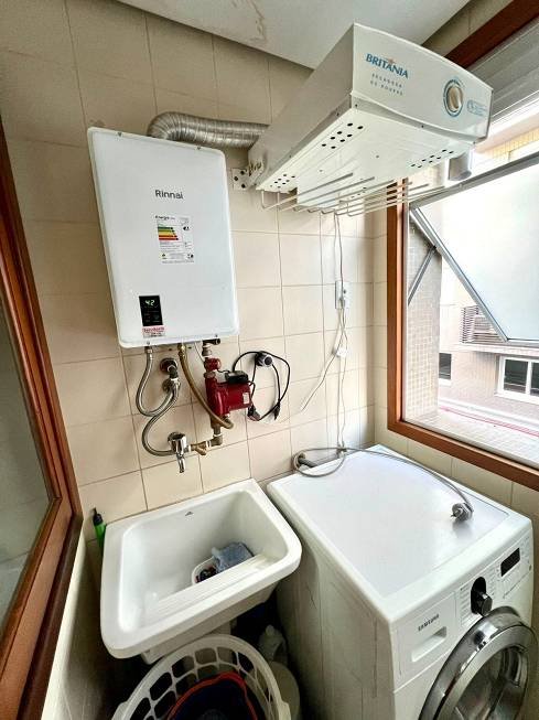 R$ 450.000 - ÓTIMA LOCALIZAÇÃO - 60M2 - 2 DORMITÓRIOS - 1 VAGA - SEMIMOBILIADO - Porto Alegre - 