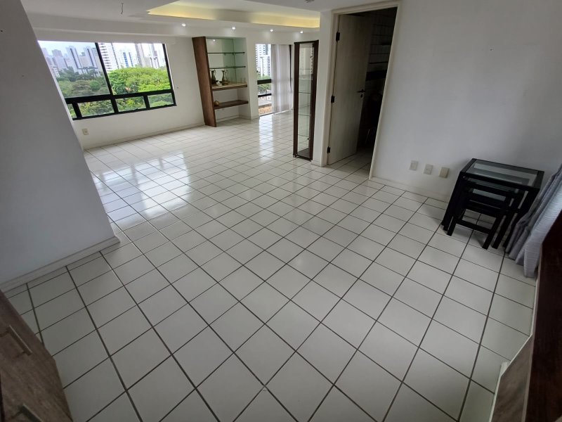 4 quartos (2 suítes). 189m². 2 vagas de garagem Rua Conselheiro Nabuco Recife - 