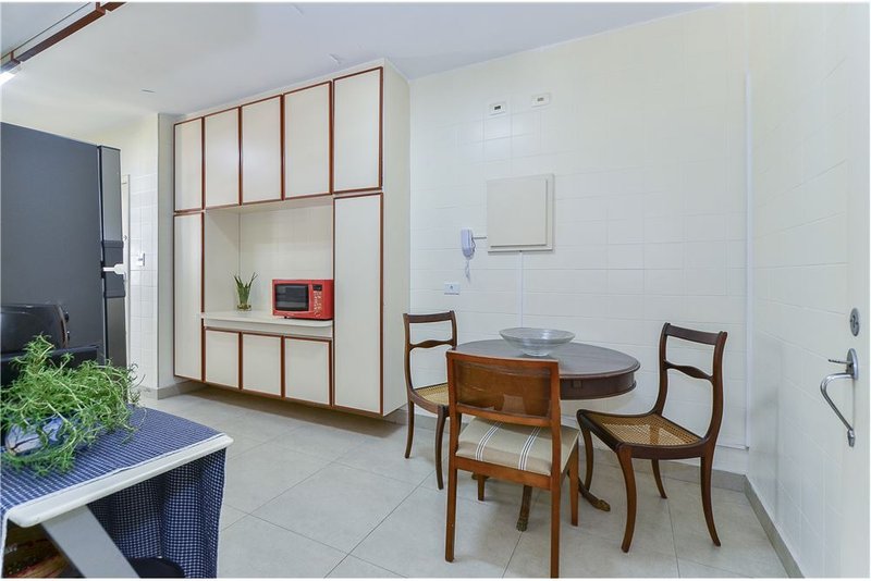 Apartamento na Vila Mariana com 121m² Carlos Steinen São Paulo - 