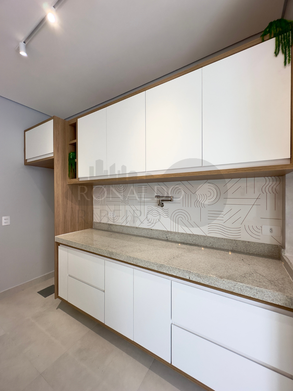 Casa em Condomínio Fechado em Boituva, com 3 Suítes, Ambientes Integrados e Área Gourmet - Boituva - 