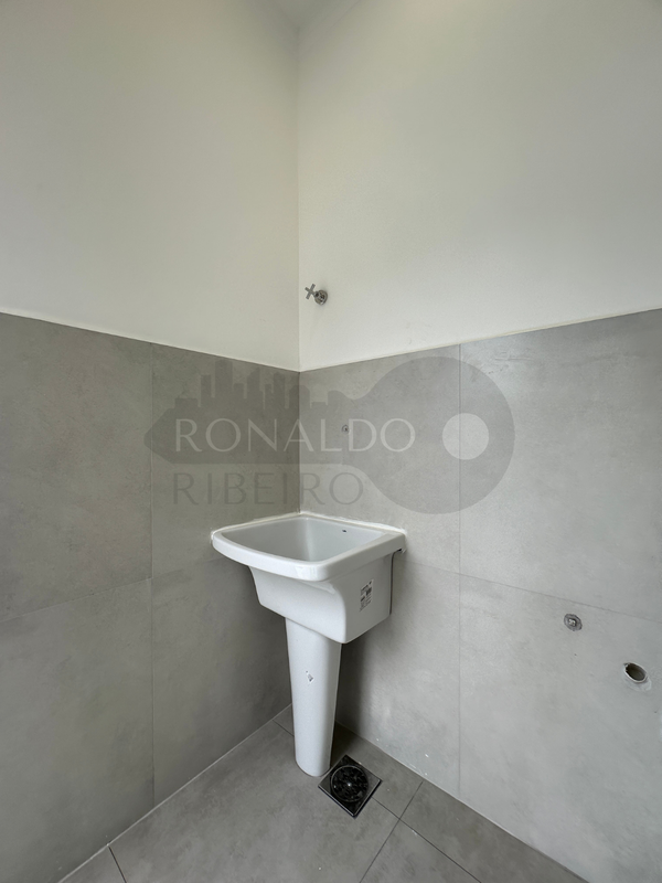 Casa em Condomínio Fechado em Boituva, com 3 Suítes, Ambientes Integrados e Área Gourmet - Boituva - 