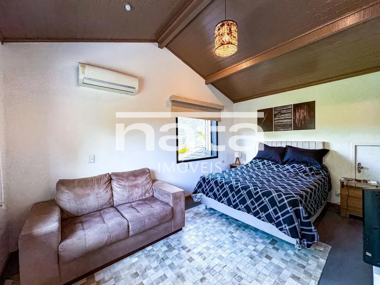 Casa com 5 quartos e 260m&sup2; em Albuquerque/Teres&oacute;polis Estrada Antônio Carvalho Ventura Teresópolis - 