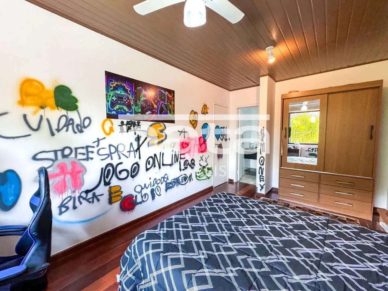 Casa com 5 quartos e 260m&sup2; em Albuquerque/Teres&oacute;polis Estrada Antônio Carvalho Ventura Teresópolis - 