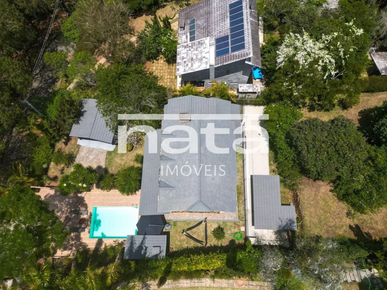 Casa com 5 quartos e 260m&sup2; em Albuquerque/Teres&oacute;polis Estrada Antônio Carvalho Ventura Teresópolis - 