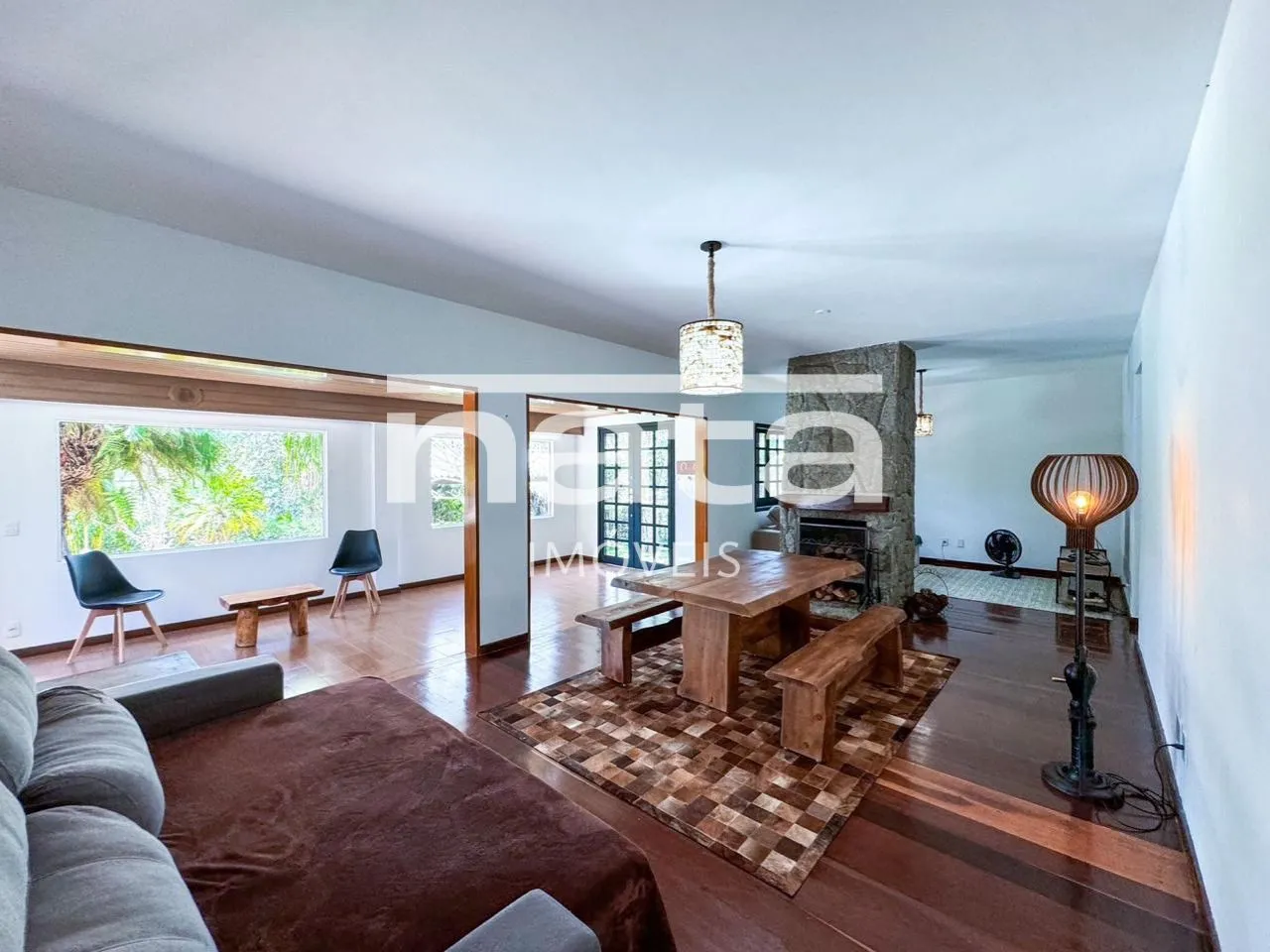 Casa com 5 quartos e 260m&sup2; em Albuquerque/Teres&oacute;polis Estrada Antônio Carvalho Ventura Teresópolis - 