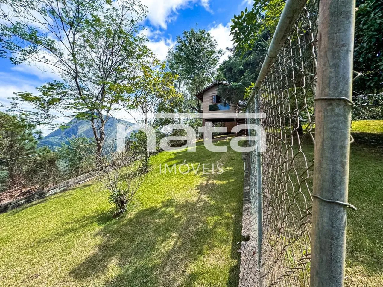 Casa com 5 quartos e 260m&sup2; em Albuquerque/Teres&oacute;polis Estrada Antônio Carvalho Ventura Teresópolis - 