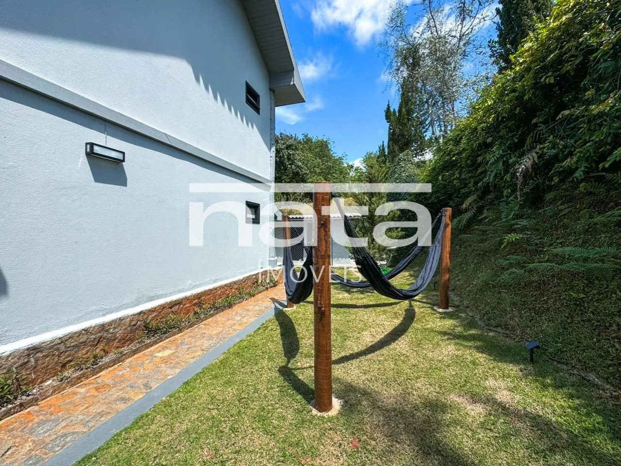 Casa com 5 quartos e 260m&sup2; em Albuquerque/Teres&oacute;polis Estrada Antônio Carvalho Ventura Teresópolis - 