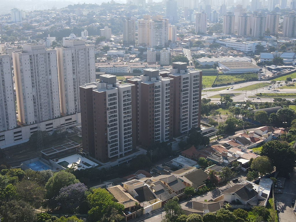 Apartamento à venda com 4 quartos, 141m² - Foto 1