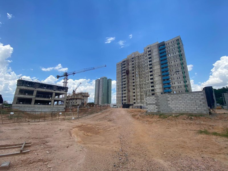 Apartamento com 3 Dormitórios e 1 Suíte no Gioviale Residencial Avenida Juvenal Arantes Jundiaí - 
