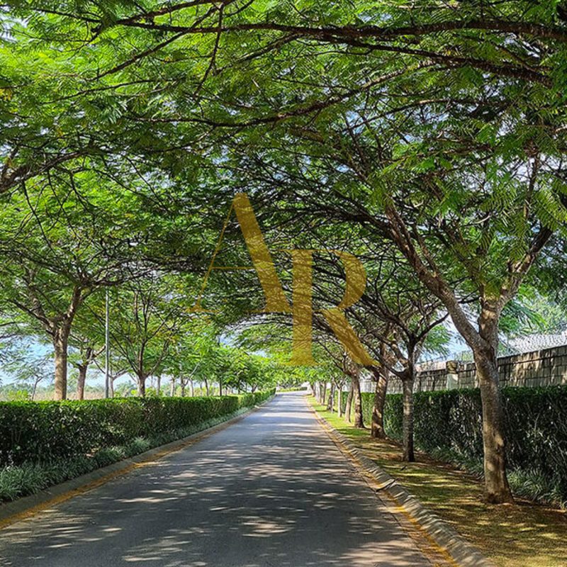 Condomínio Parque dos Manacás Avenida Cassatella Jundiaí - 