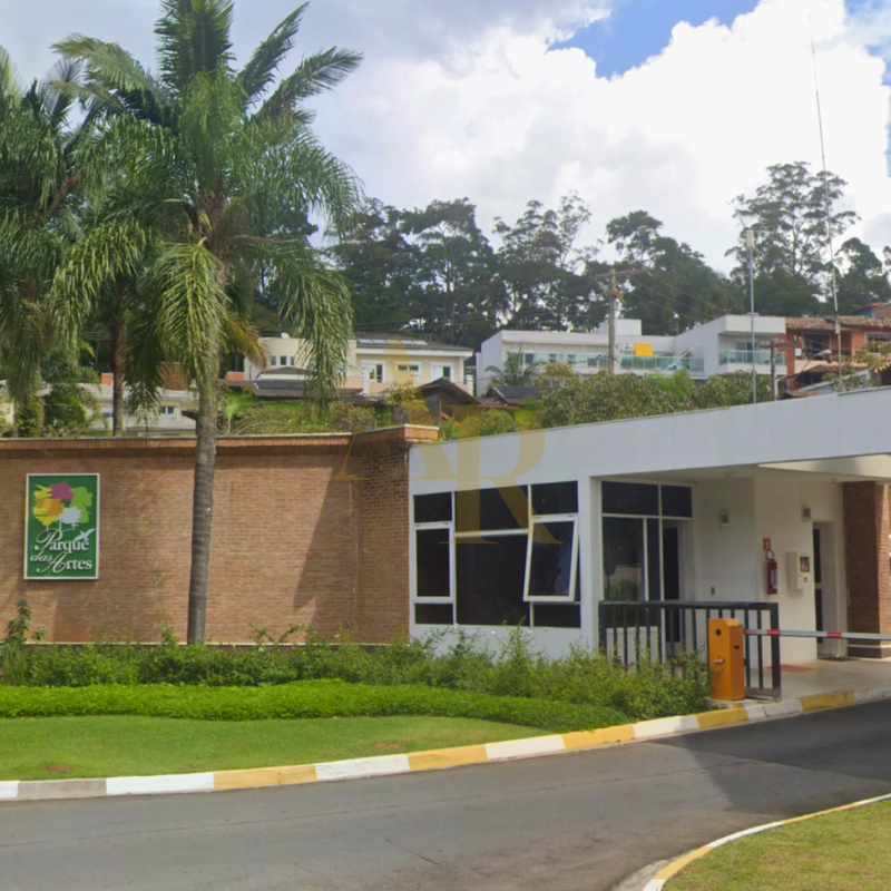 Casa condomínio Parque das Artes, 04 dormitórios, 06 vagas de garagem em Embu das Artes-SP - Embu das Artes - 