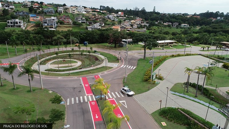 TERRAS DA ALVORADA Av. Salvador Caruso Orlando Jundiaí - 