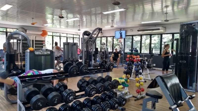 Casa mobiliada em condomínio de luxo Avenida Yojiro Takaoka Santana de Parnaíba - 