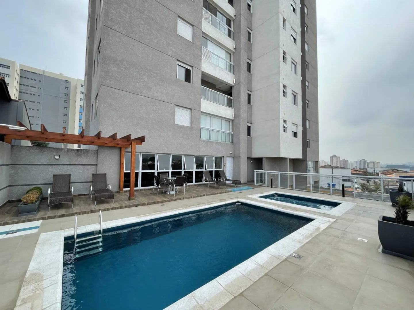Apartamento &agrave; venda com 64m&sup2;com 3 dormit&oacute;rios, suite e 2 vagas com churrasqueira a carv&atilde;o; Rua Argélia Osasco - 